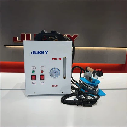 Macchina da stiro professionale a vapore